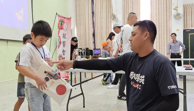 https://www.fyps.hlc.edu.tw/uploads/tadgallery/2024_08_29/36_P_20240829_095654.jpg 